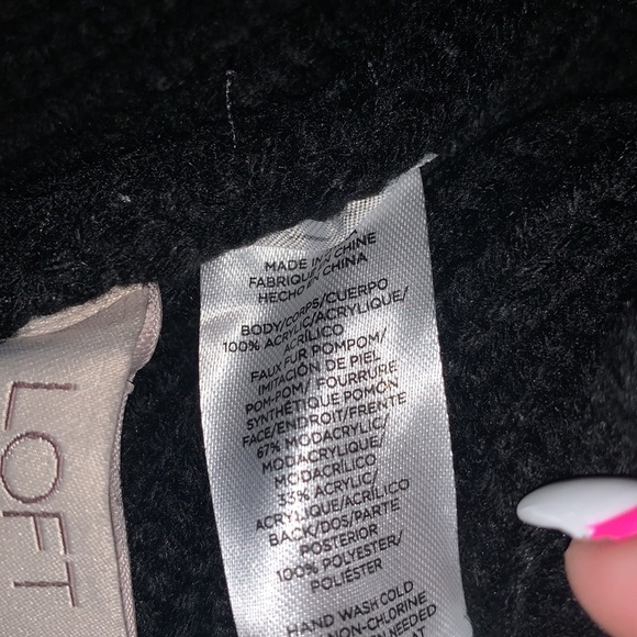 ❄️ WARM BEANIE ❄️ - Picture 2 of 2